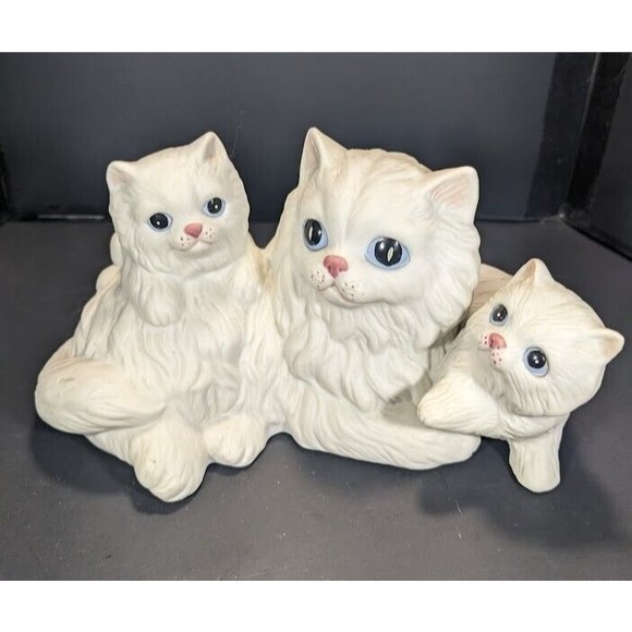 Vintage HOMCO Porcelain Ceramic Cat Figurine White Persian Mother Kittens 1412 - Picture 2 of 11
